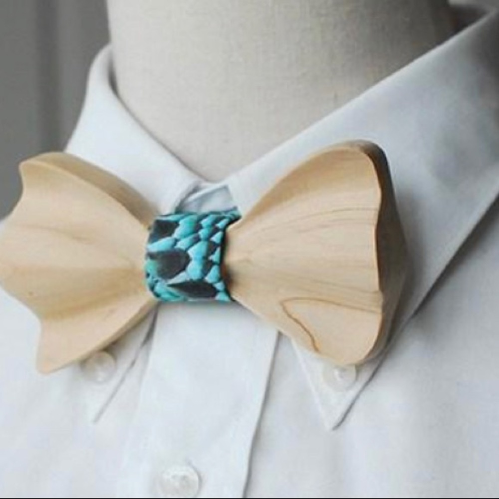 Classic Wooden Bow tie
